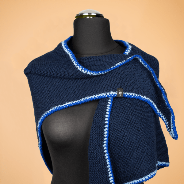 Handgemachtes Dreieck-Tuch Tracht (Dunkelblau)
